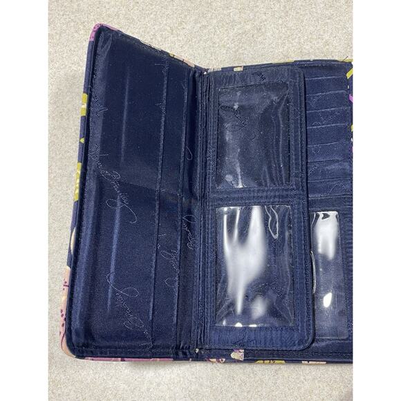 Vera Bradley Large Trifold Wallet Magnetic Closure, Purple Multi-Card Holder - Picture 6 of 11